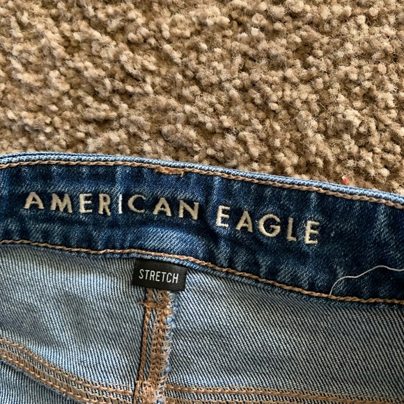 American eagle ripped mom jeans - Picture 3 of 4